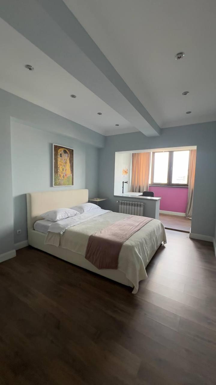 Apartment арай 2